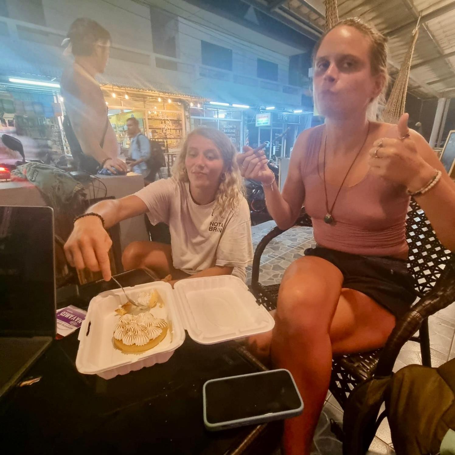 Tiki Tribe Bar & * Koh Tao